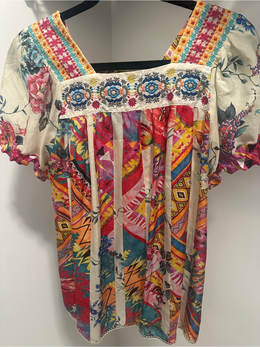 Johnny WAS 100% silk Square-Neck Women’s Top - Multicolor